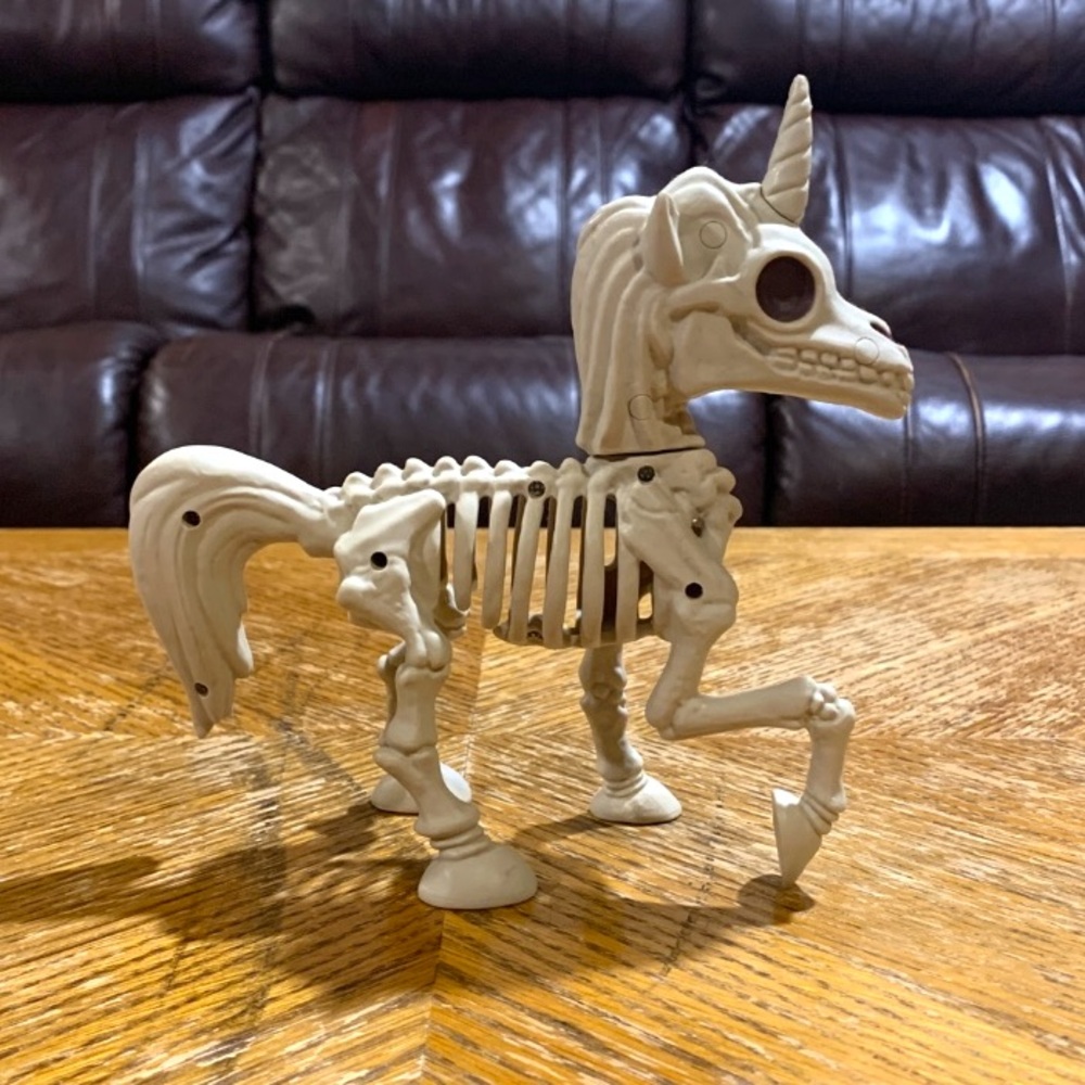 ***FREE W/ PURCHASE*** 6.75” Halloween Unicorn Skeleton Figure - Picture 5 of 7